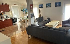 Apartment Beverly Kozino - By The Sea With Free Parking